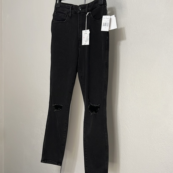 NWT Good American Good Curve Distressed Crop Jeans Black Size 4/27 - Picture 2 of 13
